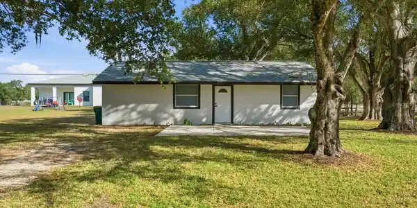 390 HAZEL CIRCLE