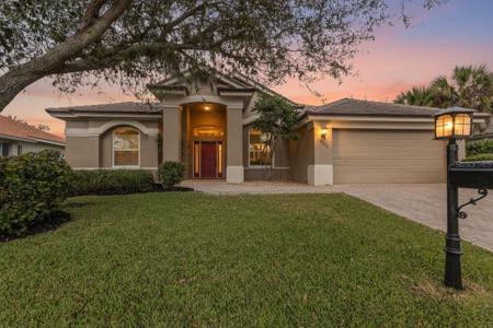 13752 LONG LAKE LANE