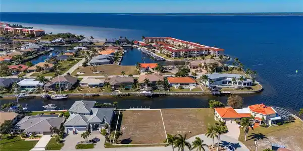7 TROPICANA DRIVE