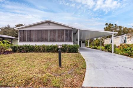 806 NEWBURY COURT