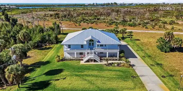 45 GREEN DOLPHIN DRIVE N