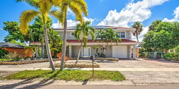 4424 N CANAL CIRCLE