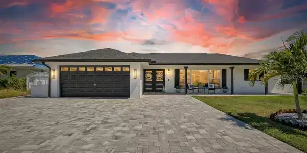 6337 COCOA LANE