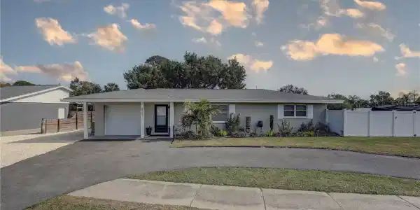 8201 RIDGE ROAD
