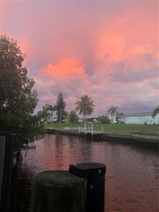 117 ARLINGTON COURT NE