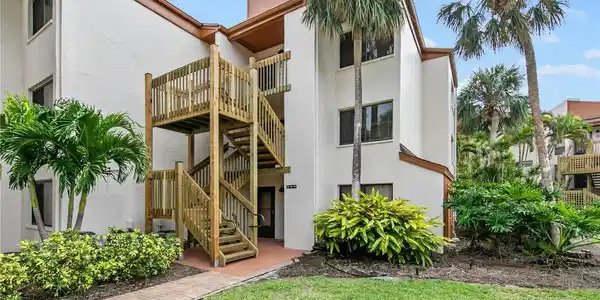 1900 COVE II PLACE