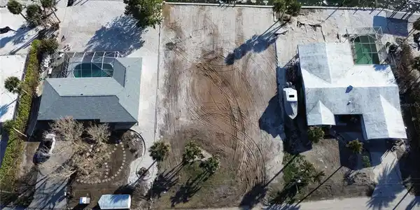 1340 AQUA VIEW LANE