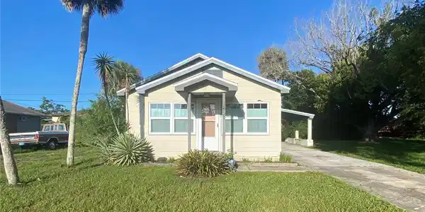 1858 FERN PALM DRIVE