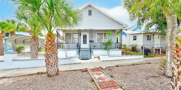 632 CROSS STREET
