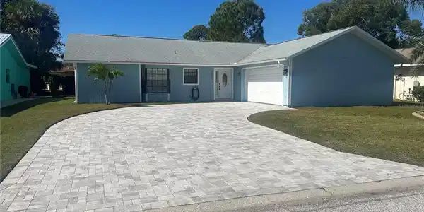 4662 DEWEY DRIVE