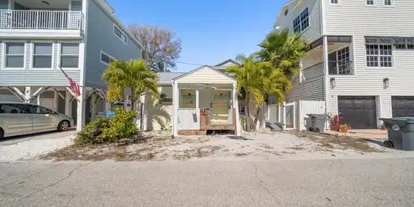 24 80TH TERRACE
