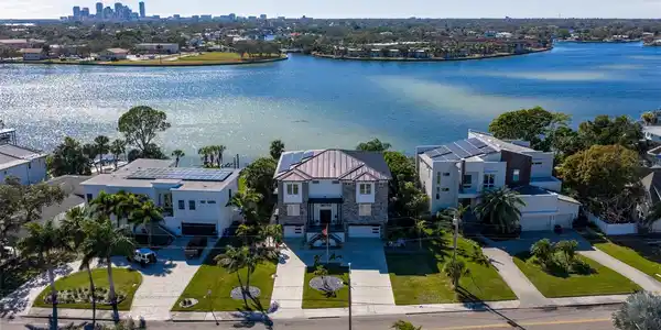 3830 SHORE ACRES BOULEVARD NE