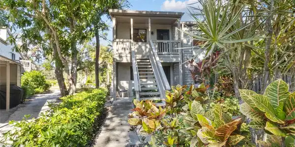 1621 BOATHOUSE CIRCLE