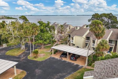 5270 GULF OF MEXICO DRIVE