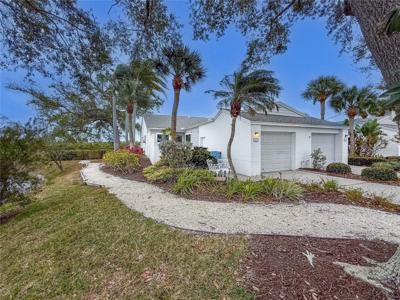 801 WATERSIDE LANE