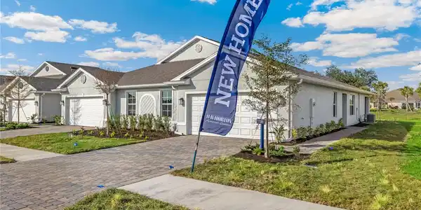 4863 SCHUBERT TRAIL