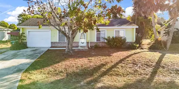 2174 TAUNT STREET