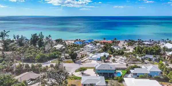 4078 PELICAN SHORES CIRCLE