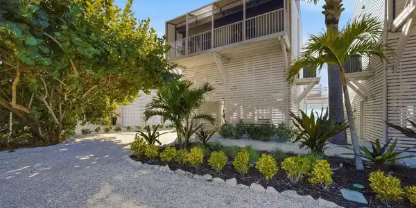 33 S GULF BOULEVARD