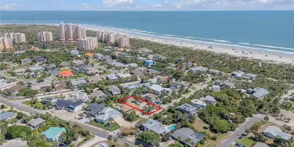 204 DUNE CIRCLE