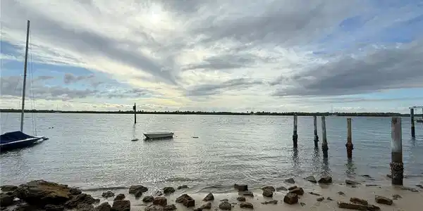 Image 4 Image 4