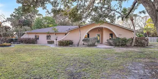 4560 HORSESHOE BEND