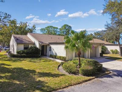 2501 OAK CIRCLE