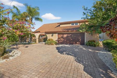 5124 SOUTH SHORE DRIVE