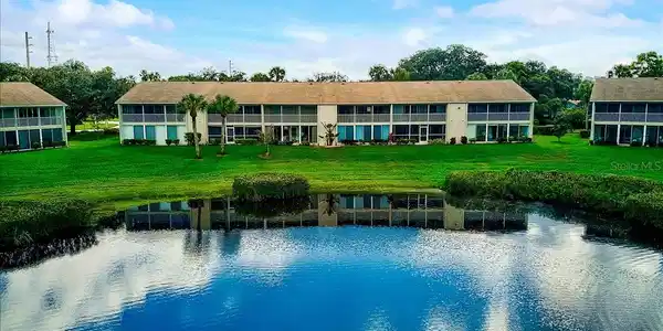 811 WATERSIDE DRIVE