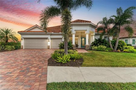 8201 HERITAGE GRAND PLACE