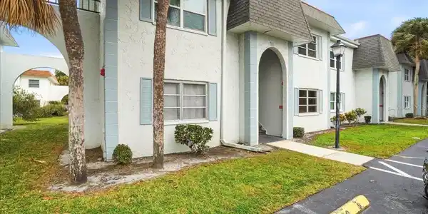 373 S MCMULLEN BOOTH ROAD