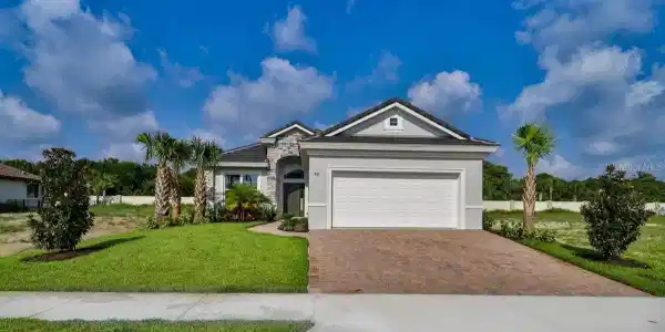 60 DEL PALMA DRIVE