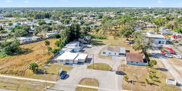 4106 N US HIGHWAY 1