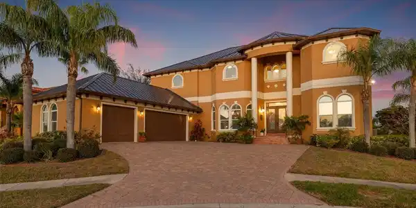 288 MOBBLY BAY DRIVE