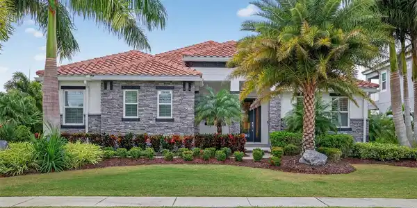 830 MANNS HARBOR DRIVE
