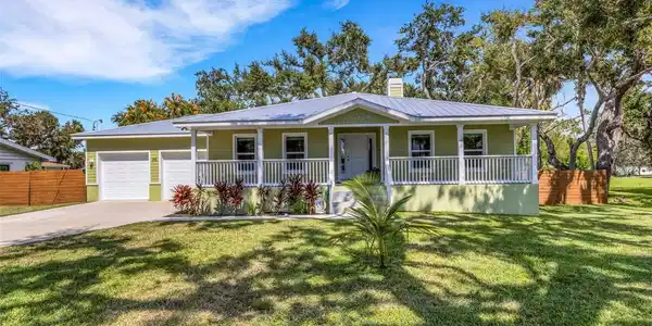 310 14TH AVE. W AVENUE W