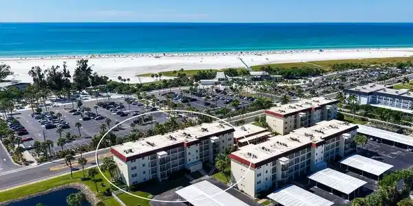 925 BEACH ROAD