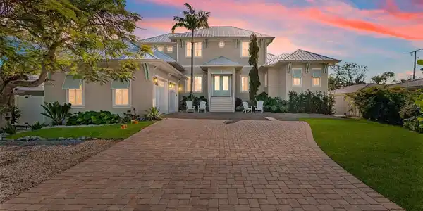 436 S POLK DRIVE