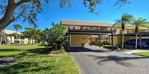 365 THREE LAKES LANE