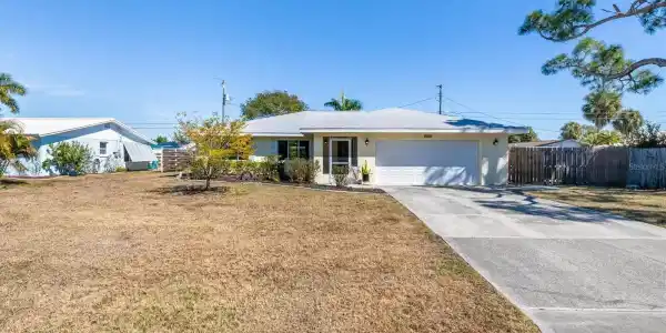 2517 SANDY LANE