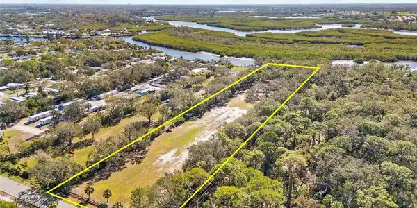2312 W SHELL POINT ROAD