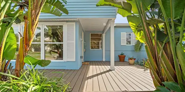 605 BOSPHOROUS AVENUE