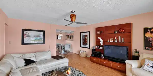 Image 4 Image 4