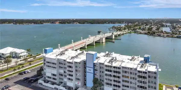 500 TREASURE ISLAND CAUSEWAY