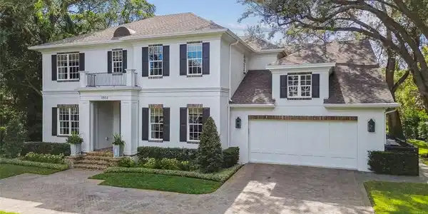 2922 W HAWTHORNE ROAD