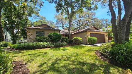 2401 COUNTRY TRAILS DRIVE