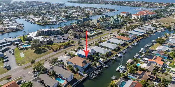 1013 APOLLO BEACH BOULEVARD