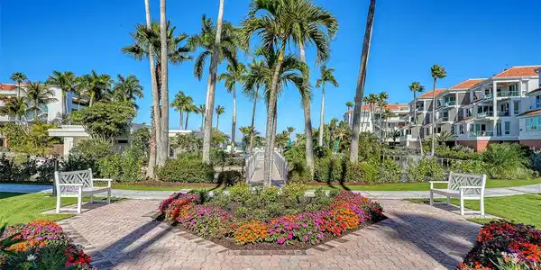 350 GULF OF MEXICO DRIVE