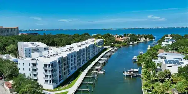 1709 N TAMIAMI TRAIL