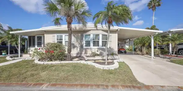 2100 KINGS HIGHWAY